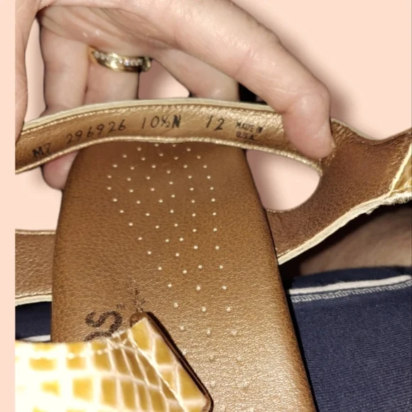 SAS Tan Sandals 10.5 N Open Toes Sling Back Velcro Strap - Picture 13 of 13